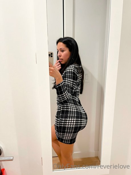 Reverie love 無料モデル 画像