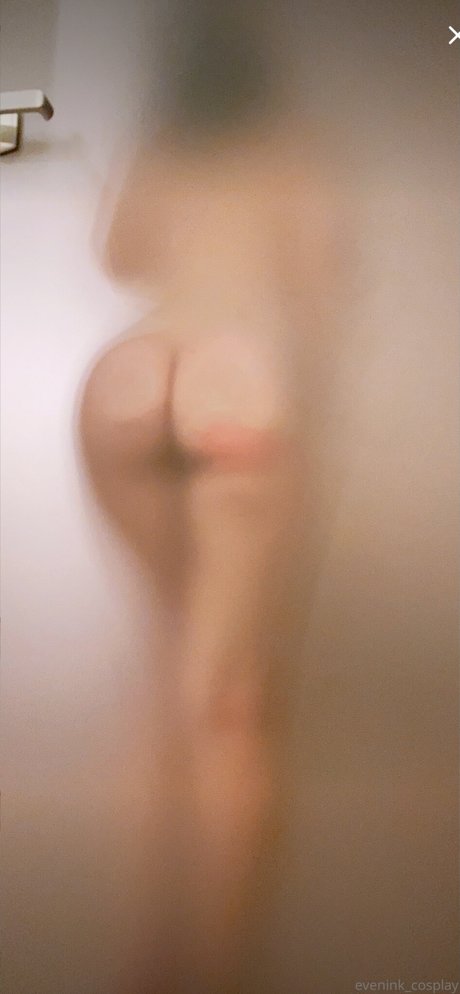 ヨガ 熟女 OnlyFans 美しい 写真