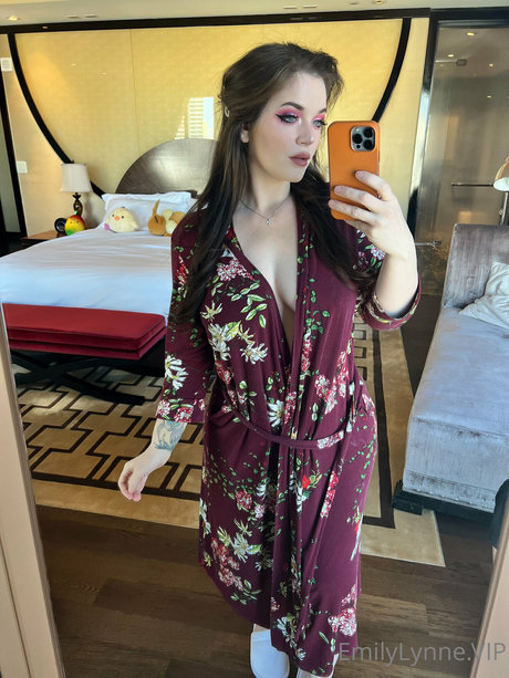 巨乳の熟女オンリーファンズ 無料セックス 写真