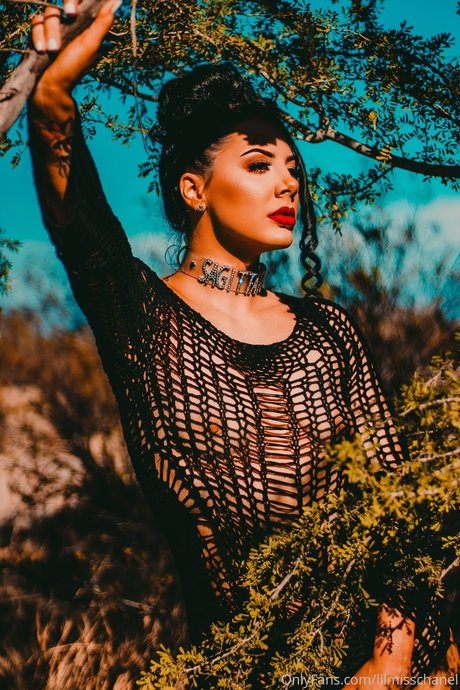 細くて小さなおっぱいOnlyFans アートxxx ギャラリー