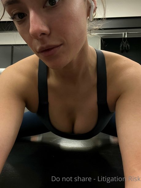 フィットネス xxx onlyfans ポルノ 写真