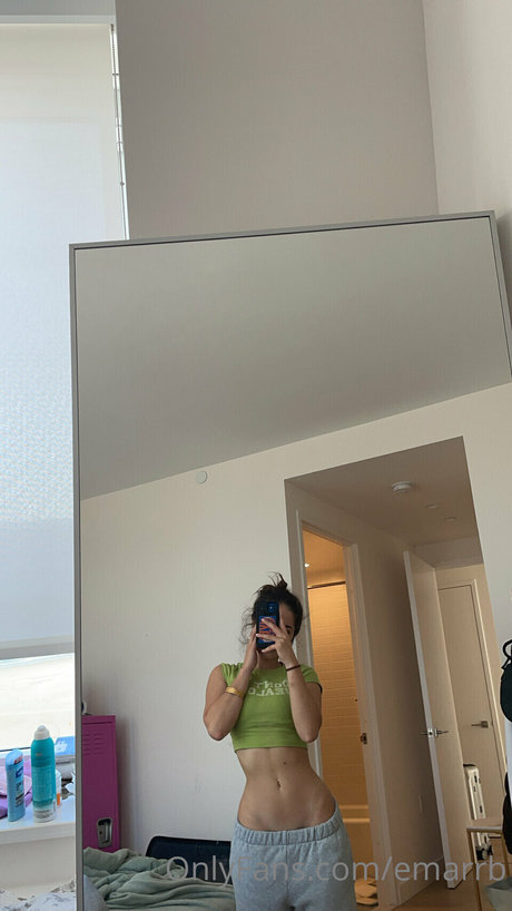 フィットネスインフルエンサーオンリーファンズ ホットxxx ギャラリー