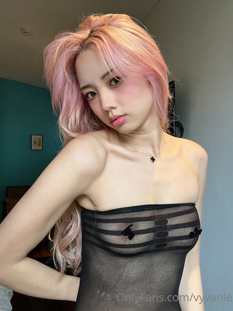 ポーグ xxx オンリーファンズ ポルノ 写真