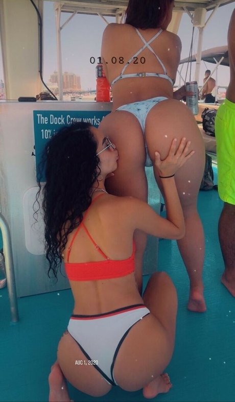 Regina Unite ポルノスター セクシー 写真