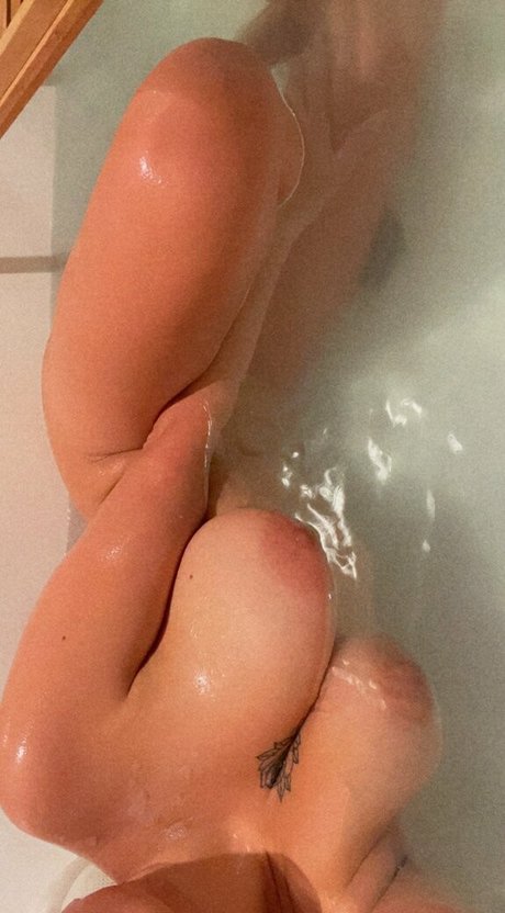 おばあちゃんの熟女OnlyFans えろた 写真