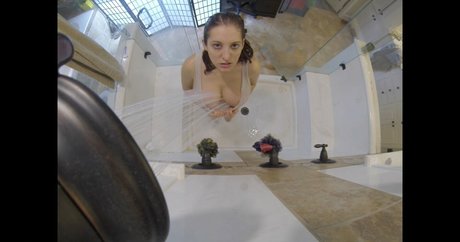 巨乳ティーンオンリーファンズ セクシーヌード 写真