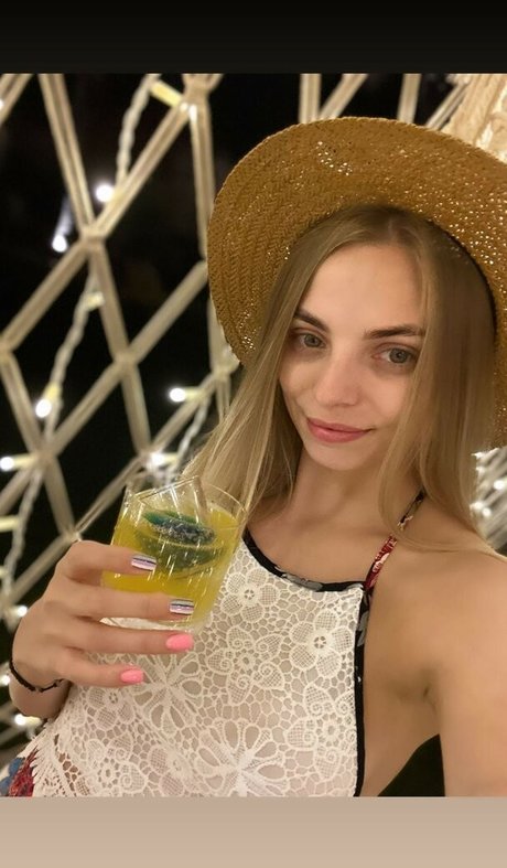 熟女乱交OnlyFans 無料xxx 写真