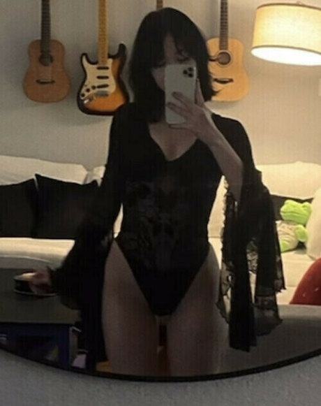 クーガーオンリーファンズ ホットポルノ 写真