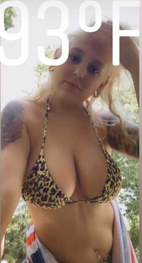 プールファックOnlyFans セクシーヌード 写真