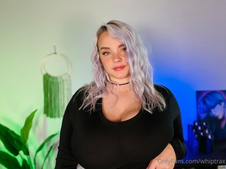 セクシーなブロンドのオンリーファンズ ヌード ギャラリー