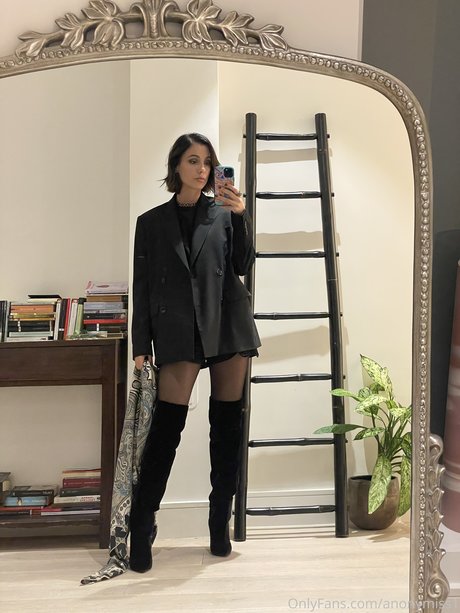 anonymiss1 ポルノスター アート ギャラリー