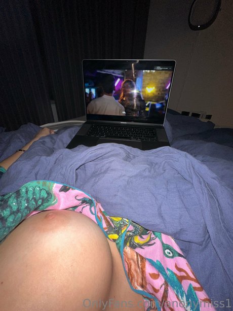 anonymiss1 セクシーモデル 写真