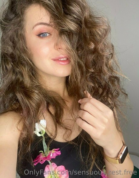 義理の妹オンリーファンズ ポルノグラフィック 写真