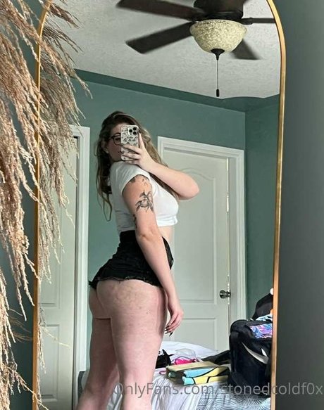 stonedcoldf0x セックスモデル 写真