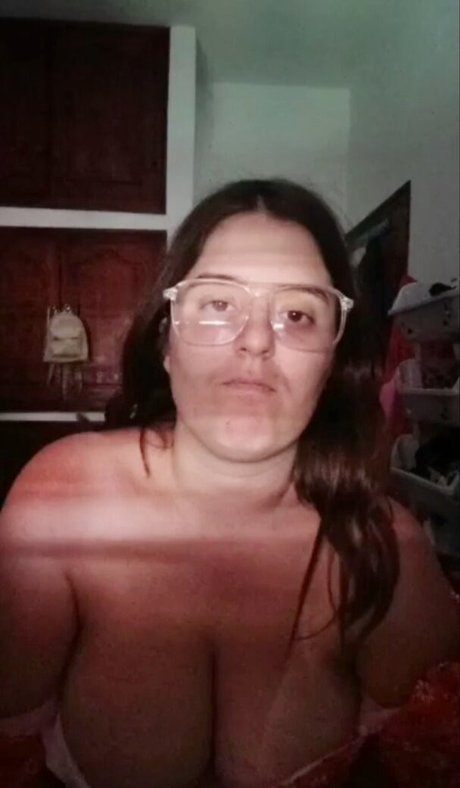 Ikramixita ヌードモデル 写真