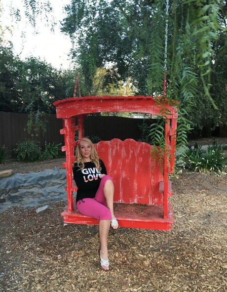 主観視点の手コキOnlyFans 美しいポルノ ギャラリー