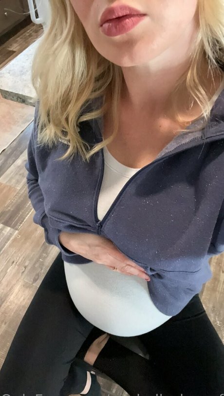 barefitmommy ポルノスター 可愛い 写真