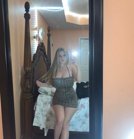 Haley Z ポルノモデル 画像