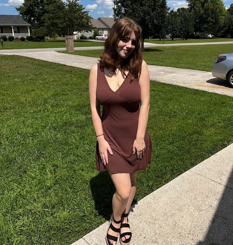 Haley Z ヌードモデル 画像