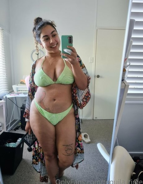 成熟した黒人女性オンリーファンズ えろた 写真