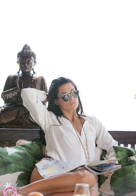 ウェブカメラ オンリーファンズ 無料ヌード 写真