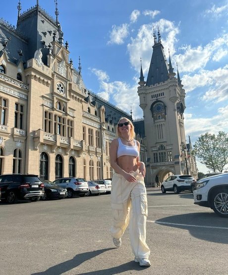 マイクロTバックOnlyFans セクシー 写真