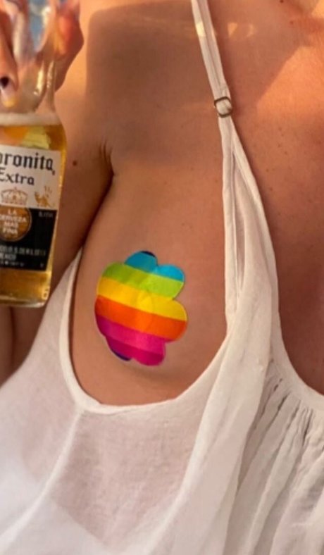 巨乳で曲線美のOnlyFans 無料 画像