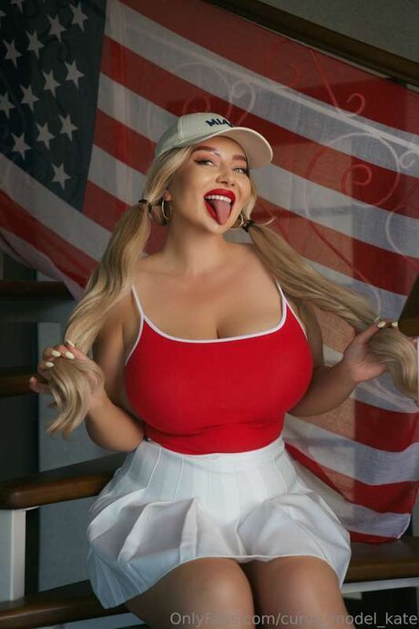 curvy model kate XXXモデル 画像