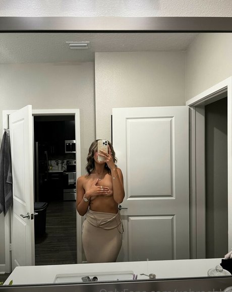 xobreebby セクシーモデル 画像