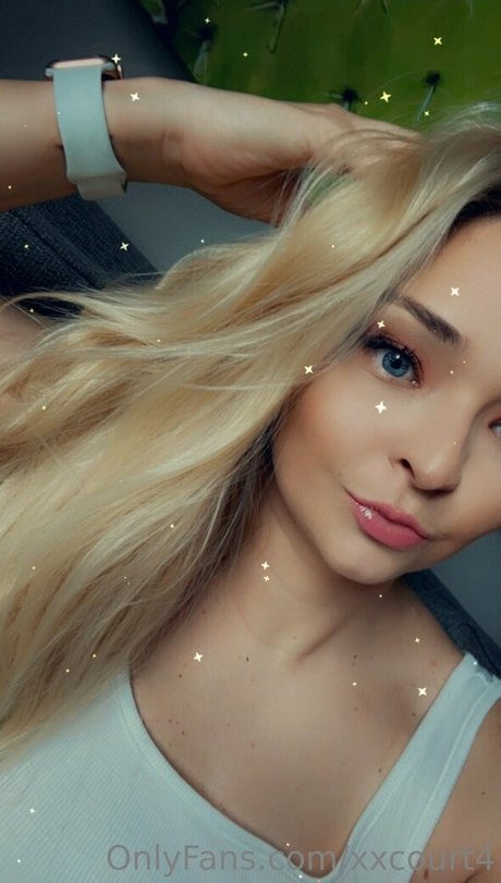 xxcourt4 裸のモデル 写真