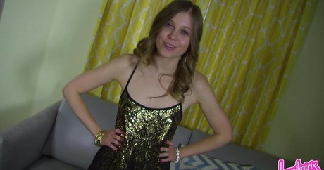 ジムのインフルエンサーオンリーファンズ アート裸 ギャラリー