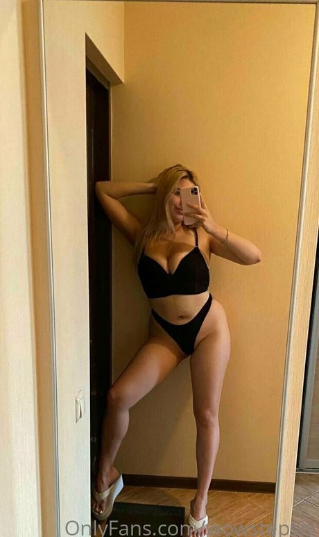 かわいいティーンのオンリーファンズ えろた 画像