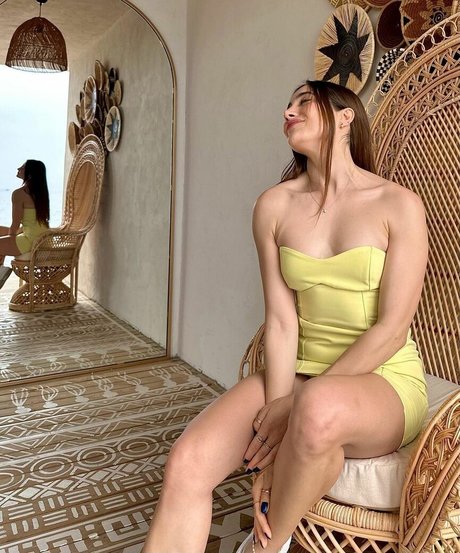 Merve Elmas トップポルノスター 画像