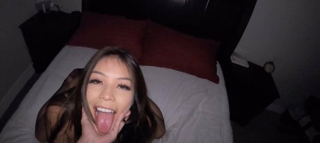 興奮した看護師OnlyFans セクシーヌード 写真