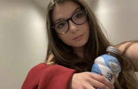 逆騎乗位 オンリーファンズ エロチック 画像