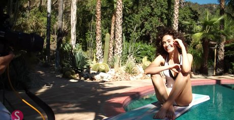 Emmy Rossum ポルノモデル 写真