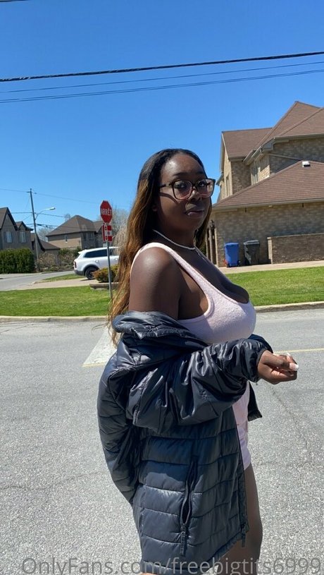 freebigtits6999 アートモデル 写真