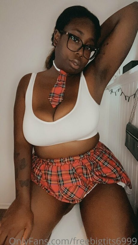 freebigtits6999 ポルノスター エロティック 写真