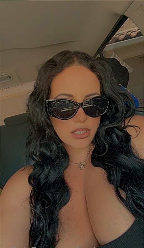 巨乳のオンリーファンズ えろ 画像