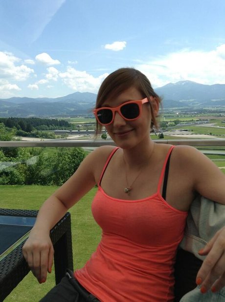 Sjokz 裸のモデル 写真