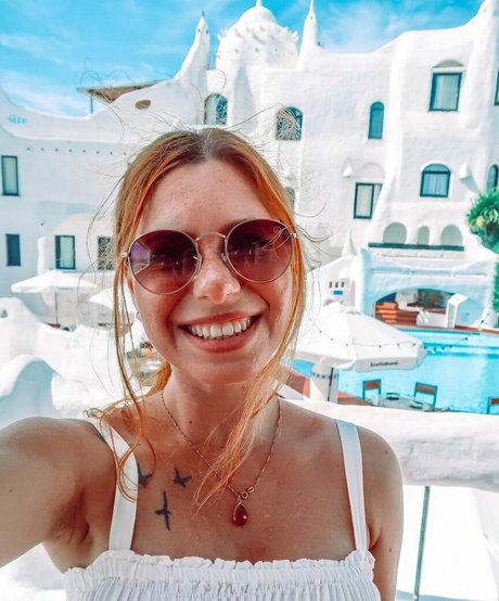 Ana Lara モデル 写真