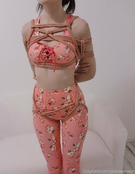 太めのブロンドオンリーファンズ 無料エロ 写真