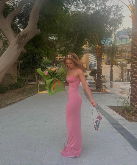 Maisie Smith 可愛い女優 ギャラリー