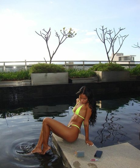 アマチュアヌードオンリーファンズ 無料アダルト アーカイブ