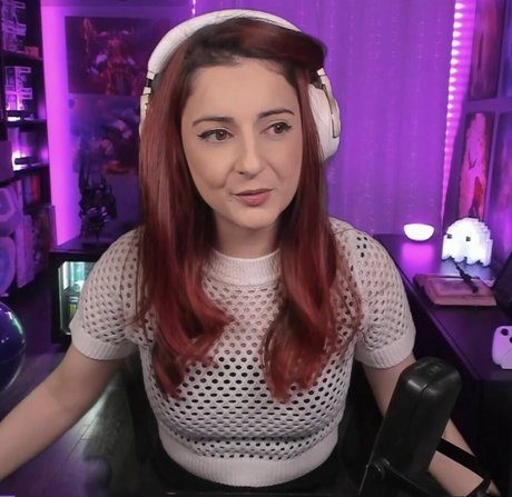 ハンズオンリーファン セクシー裸 写真