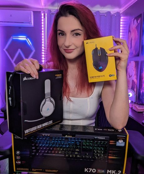 ルビーオンリーファン ホットセクシー 写真