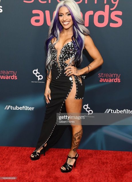 小人の裸OnlyFans 裸 画像