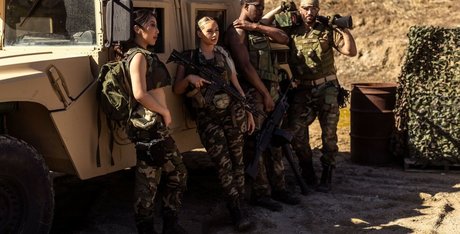 Kayley Gunner 最高のスター ギャラリー