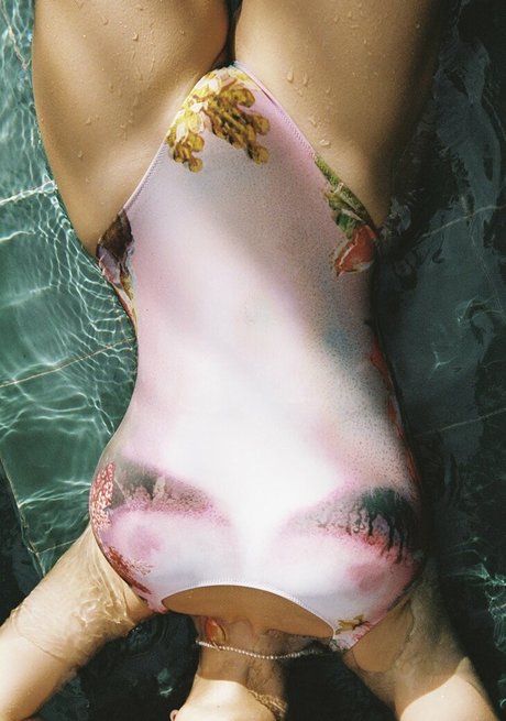 ヘンタイオンリーファンズ 無料エロ 画像