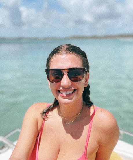 Carol Moreira エロティックなスター ギャラリー